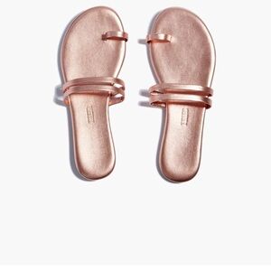 Tkees brand new sandals , size US 7
